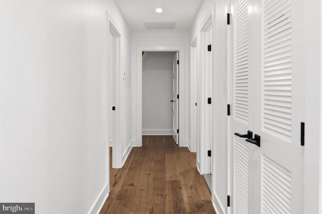 906 WADE AVE, Rockville, MD 20851