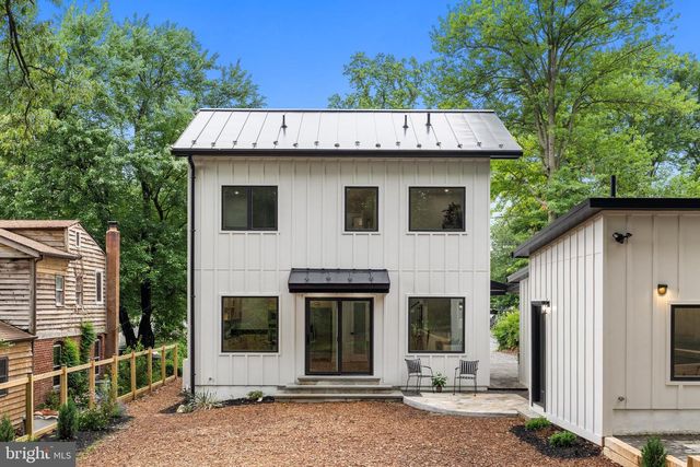 906 WADE AVE, Rockville, MD 20851