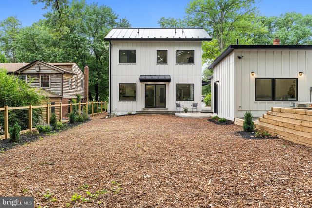 906 WADE AVE, Rockville, MD 20851