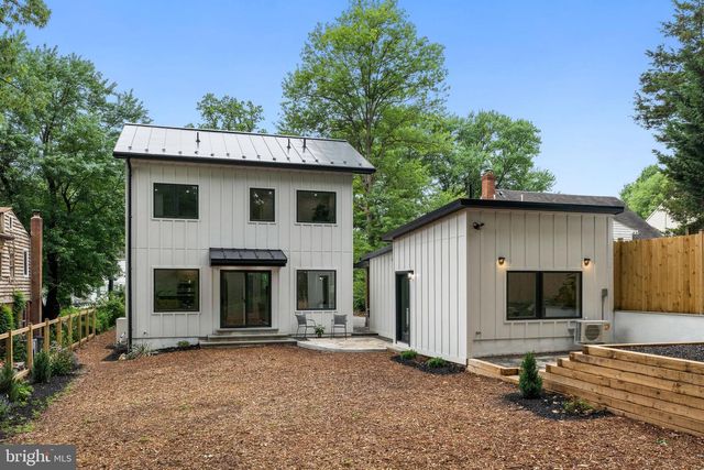 906 WADE AVE, Rockville, MD 20851