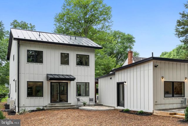 906 WADE AVE, Rockville, MD 20851
