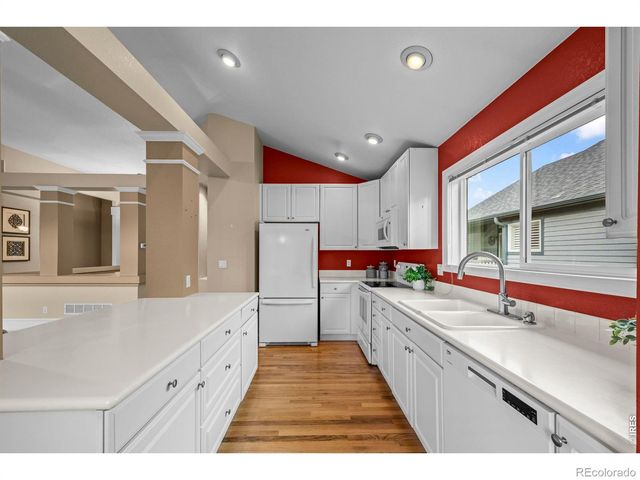 329 Wisteria Way, Lafayette, CO 80026