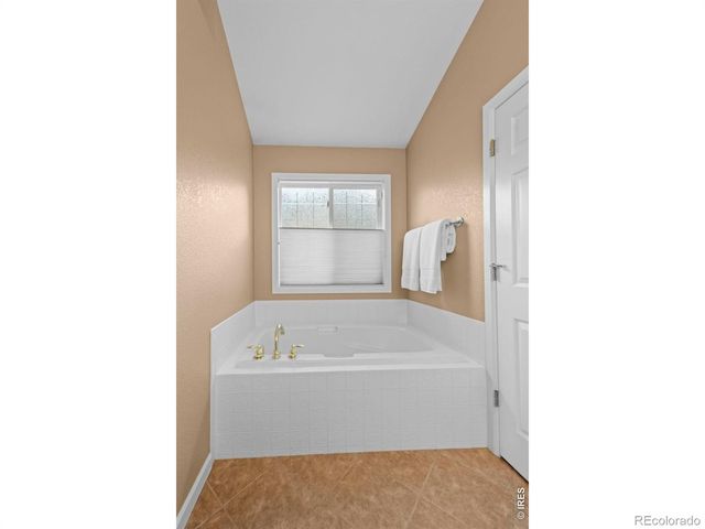 329 Wisteria Way, Lafayette, CO 80026