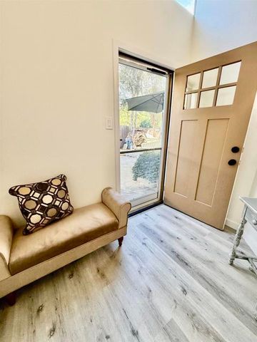 2538 Foothill Drive B, Vista, CA 92084