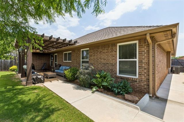 1621 Chambers Street, Norman, OK 73071