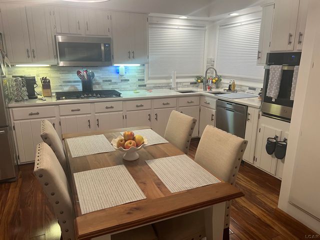 126 E Princess Drive, Brooklyn, MI 49230