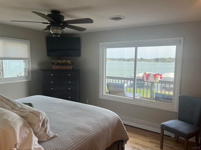 126 E Princess Drive, Brooklyn, MI 49230