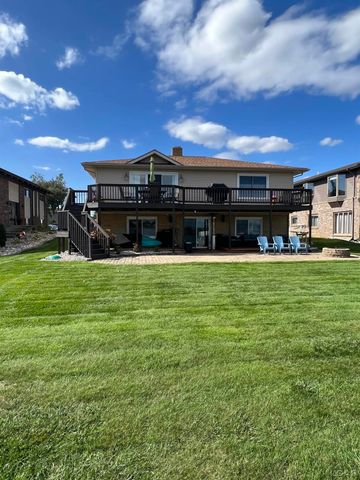 126 E Princess Drive, Brooklyn, MI 49230