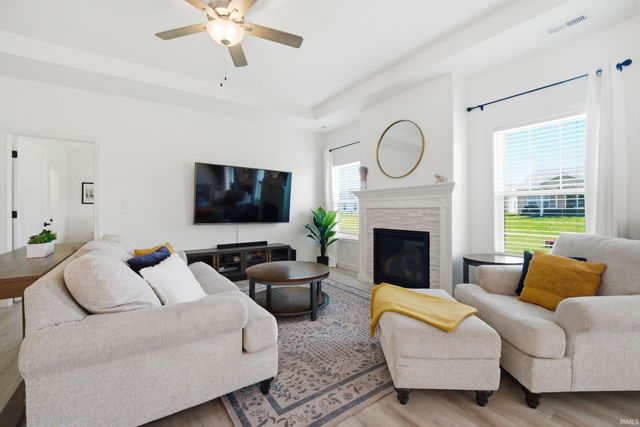 347 Haddington Lane, Lafayette, IN 47905