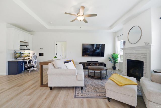 347 Haddington Lane, Lafayette, IN 47905