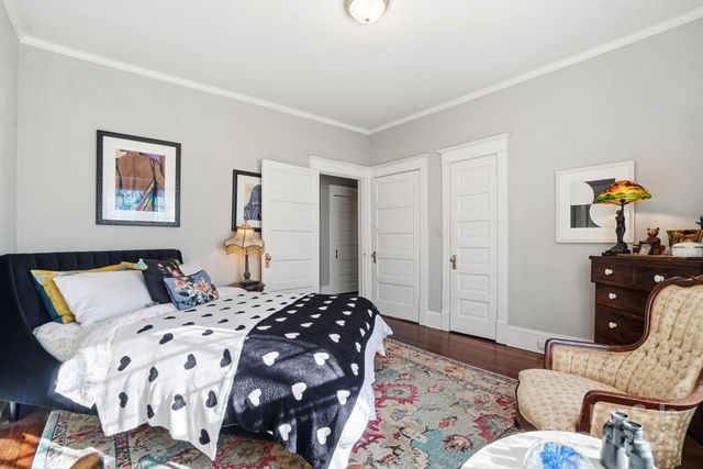 221 N Patterson Street, Statesville, NC 28677