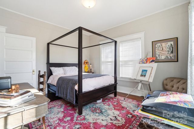 221 N Patterson Street, Statesville, NC 28677