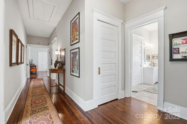 221 N Patterson Street, Statesville, NC 28677