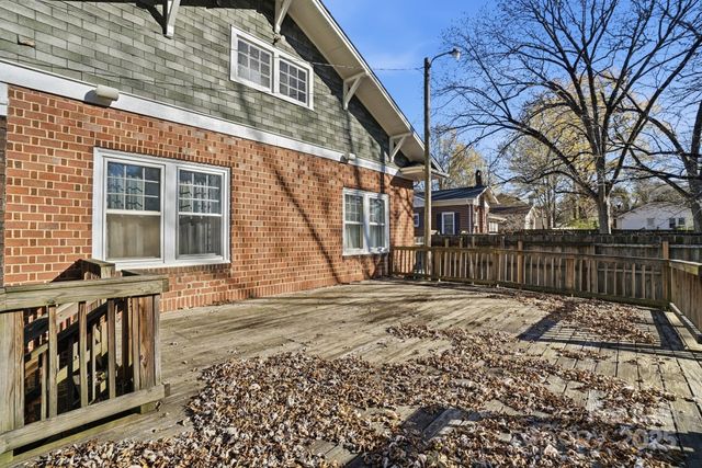 221 N Patterson Street, Statesville, NC 28677