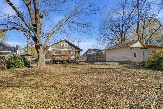 221 N Patterson Street, Statesville, NC 28677