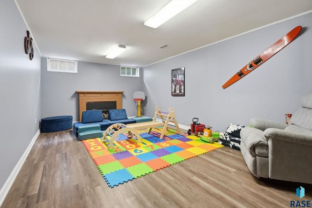 1910 S Phillips Ave Avenue, Sioux Falls, SD 57105