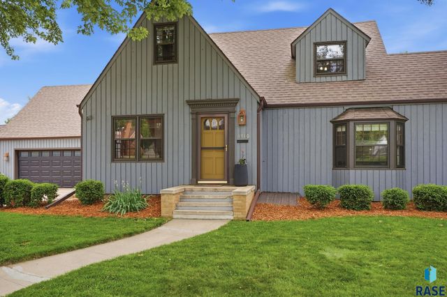 1910 S Phillips Ave Avenue, Sioux Falls, SD 57105