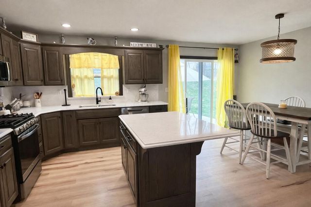 124 Heatherwood Drive, Howard, OH 43028