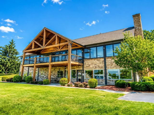 124 Heatherwood Drive, Howard, OH 43028