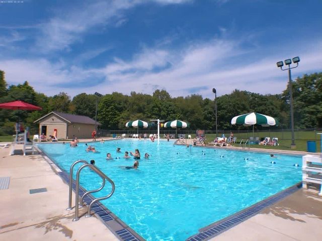 124 Heatherwood Drive, Howard, OH 43028
