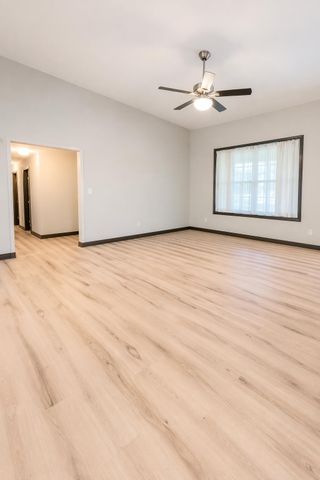 124 Heatherwood Drive, Howard, OH 43028