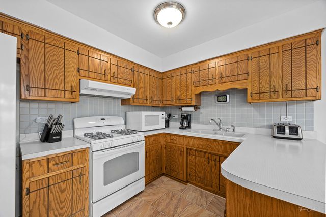 13301 Maverick Trail, Homer Glen, IL 60491