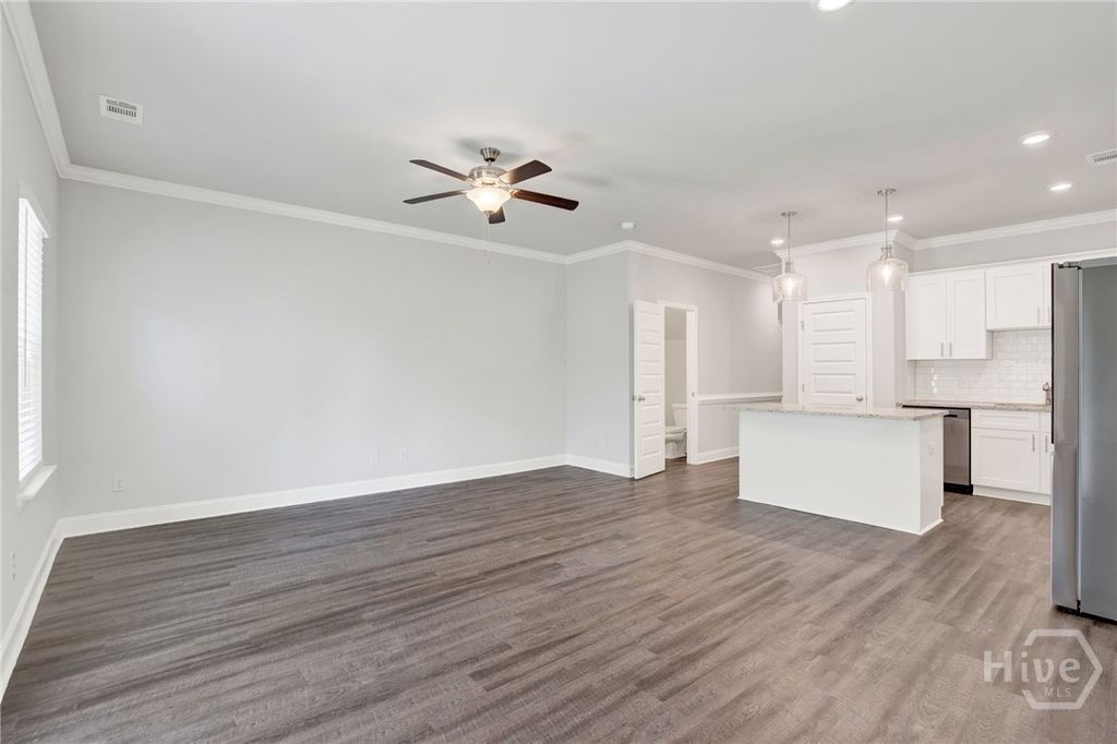 Image 17 of property listing at 77 Dorsey Drive, Richmond Hill, GA 31324