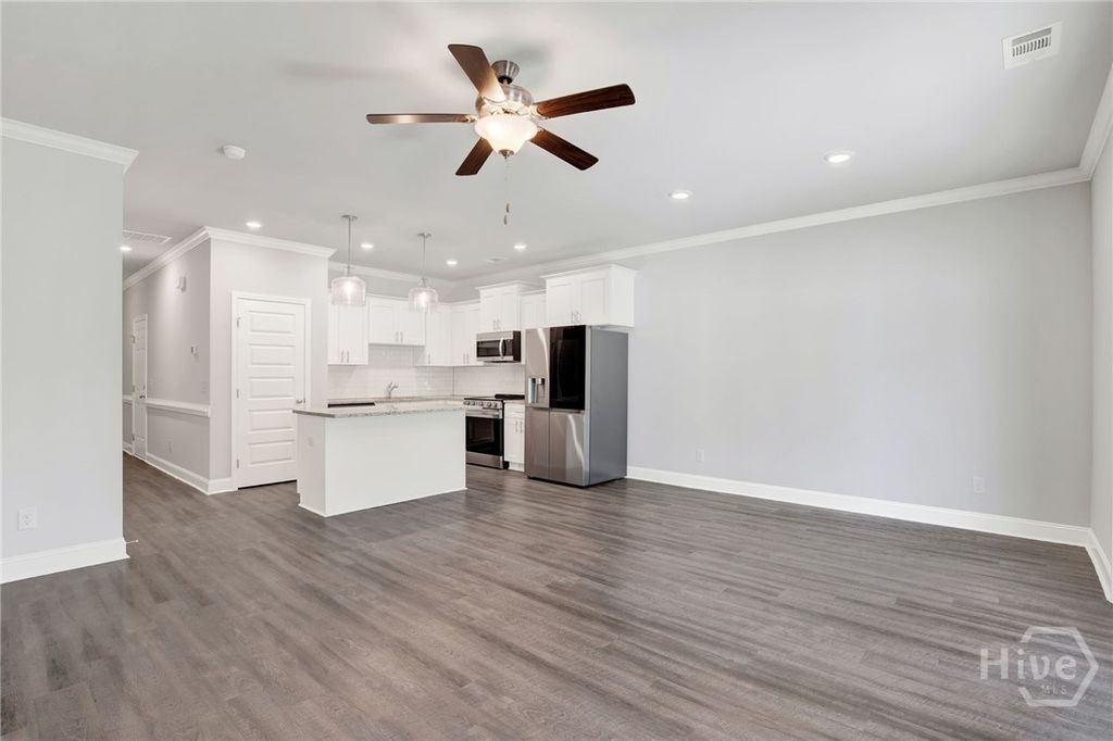 Image 18 of property listing at 77 Dorsey Drive, Richmond Hill, GA 31324