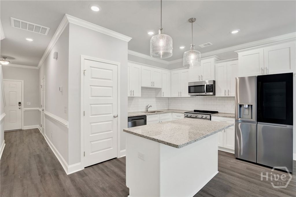 Image 26 of property listing at 77 Dorsey Drive, Richmond Hill, GA 31324