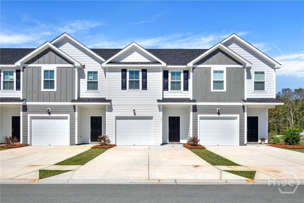 Image 3 of property listing at 77 Dorsey Drive, Richmond Hill, GA 31324