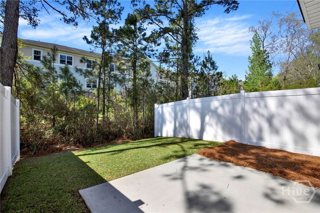 Image 8 of property listing at 77 Dorsey Drive, Richmond Hill, GA 31324