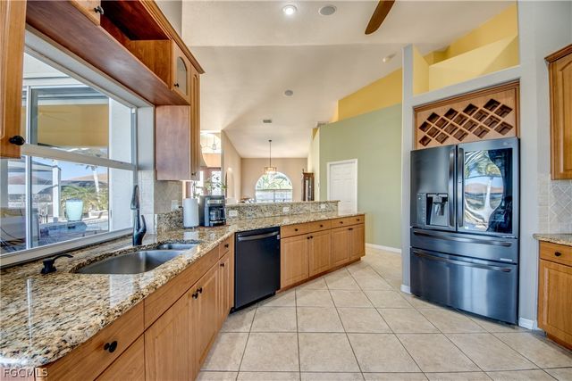 1705 SW 44th TER, Cape Coral, FL 33914