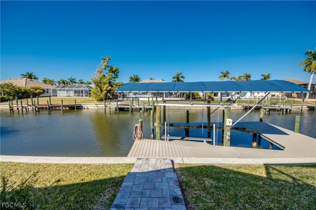 1705 SW 44th TER, Cape Coral, FL 33914