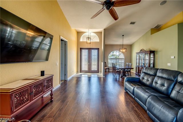 1705 SW 44th TER, Cape Coral, FL 33914