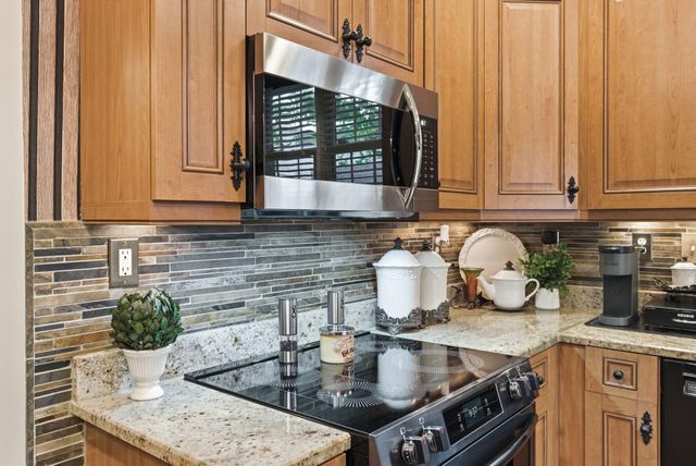 933 Star Shoot Parkway, Lexington, KY 40509