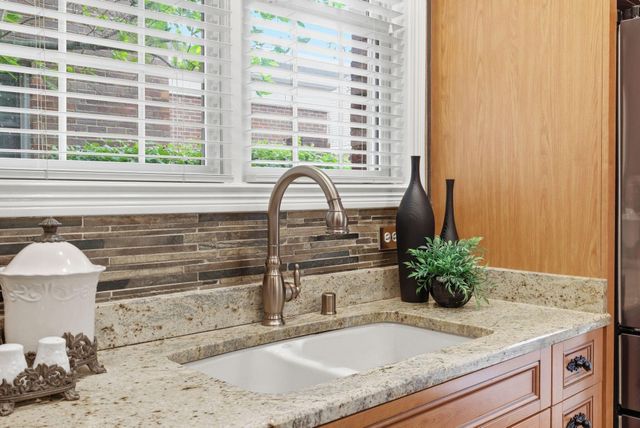 933 Star Shoot Parkway, Lexington, KY 40509