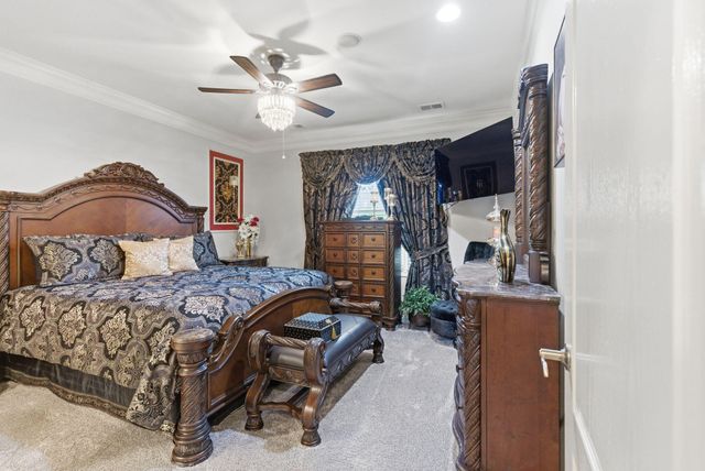 933 Star Shoot Parkway, Lexington, KY 40509
