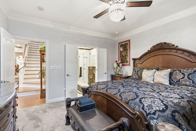 933 Star Shoot Parkway, Lexington, KY 40509