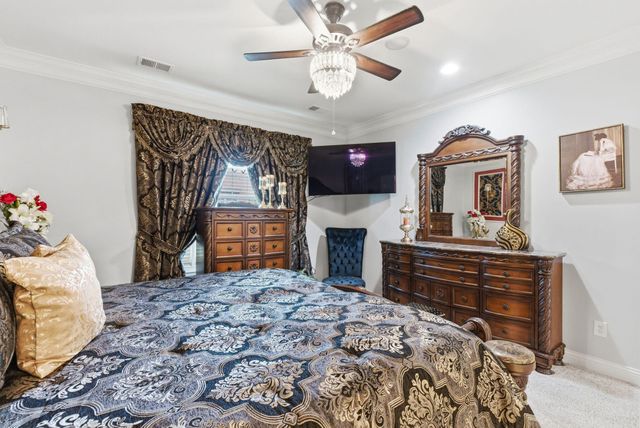 933 Star Shoot Parkway, Lexington, KY 40509