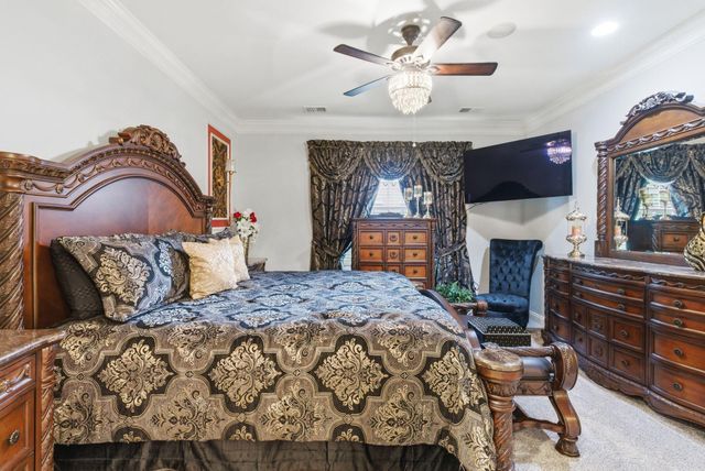 933 Star Shoot Parkway, Lexington, KY 40509