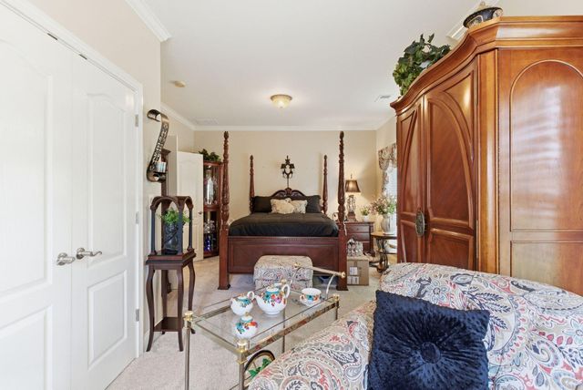 933 Star Shoot Parkway, Lexington, KY 40509