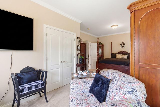 933 Star Shoot Parkway, Lexington, KY 40509