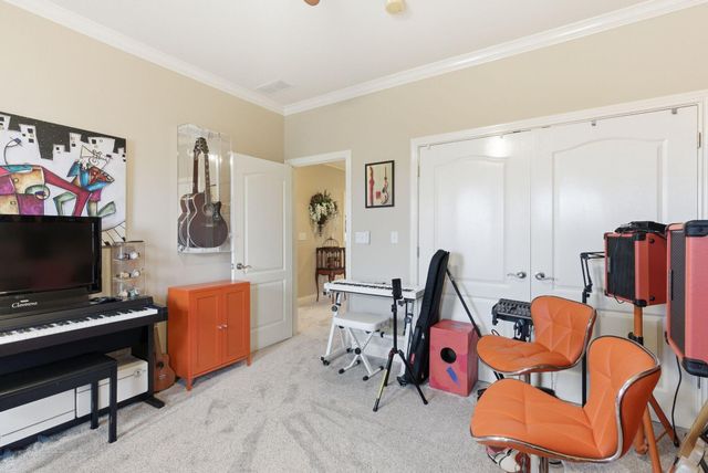 933 Star Shoot Parkway, Lexington, KY 40509