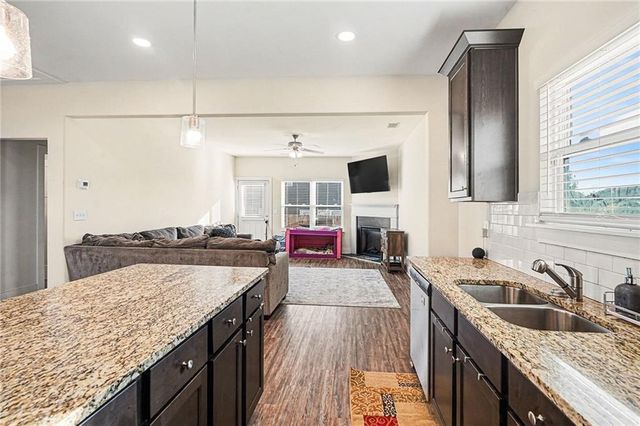 11140 Cornerstone Lane, Hampton, GA 30228