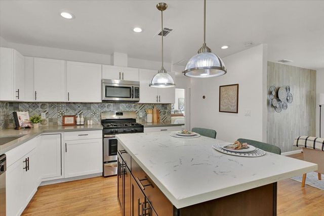 2717 Ribier Way, Rancho Cordova, CA 95670