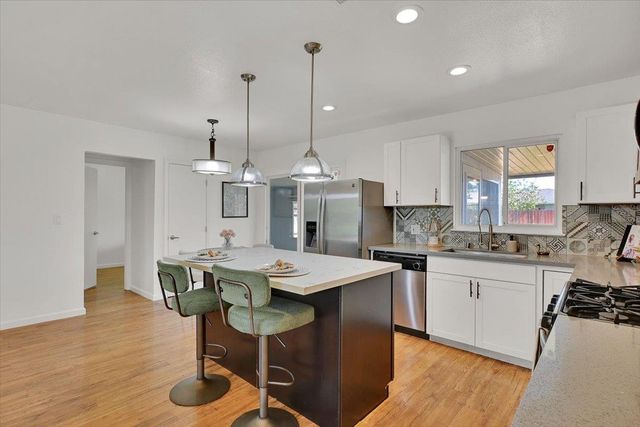 2717 Ribier Way, Rancho Cordova, CA 95670