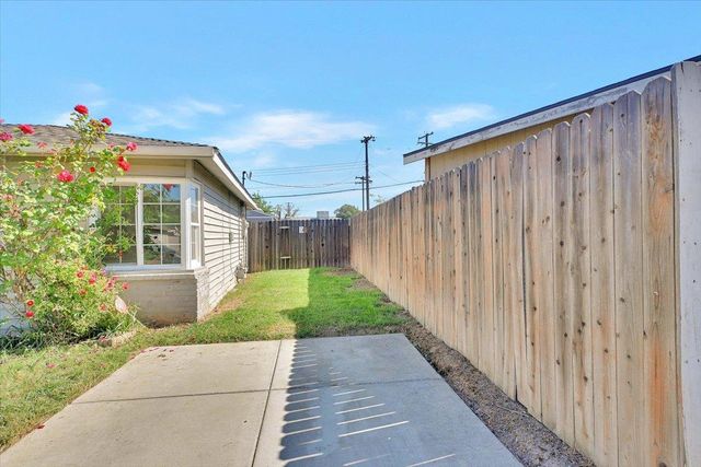 2717 Ribier Way, Rancho Cordova, CA 95670