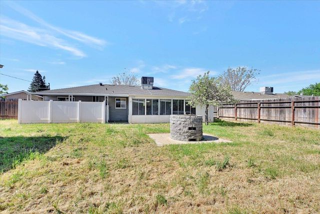 2717 Ribier Way, Rancho Cordova, CA 95670