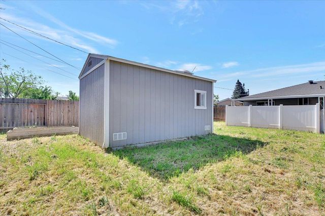 2717 Ribier Way, Rancho Cordova, CA 95670