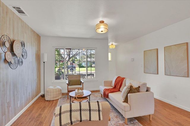 2717 Ribier Way, Rancho Cordova, CA 95670